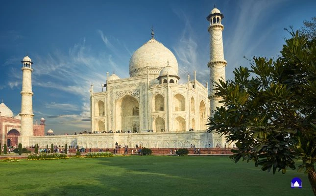 same day Agra tour by gatimaan express